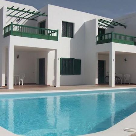Alhambra Apartamentos 蒂亚斯 外观 照片