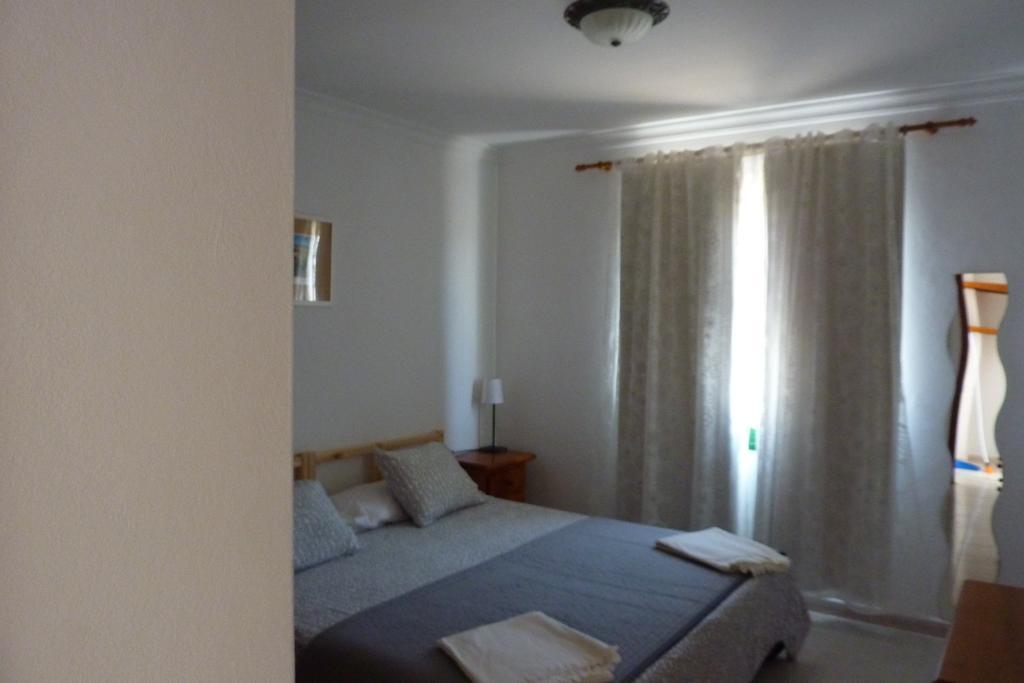 Alhambra Apartamentos 蒂亚斯 外观 照片
