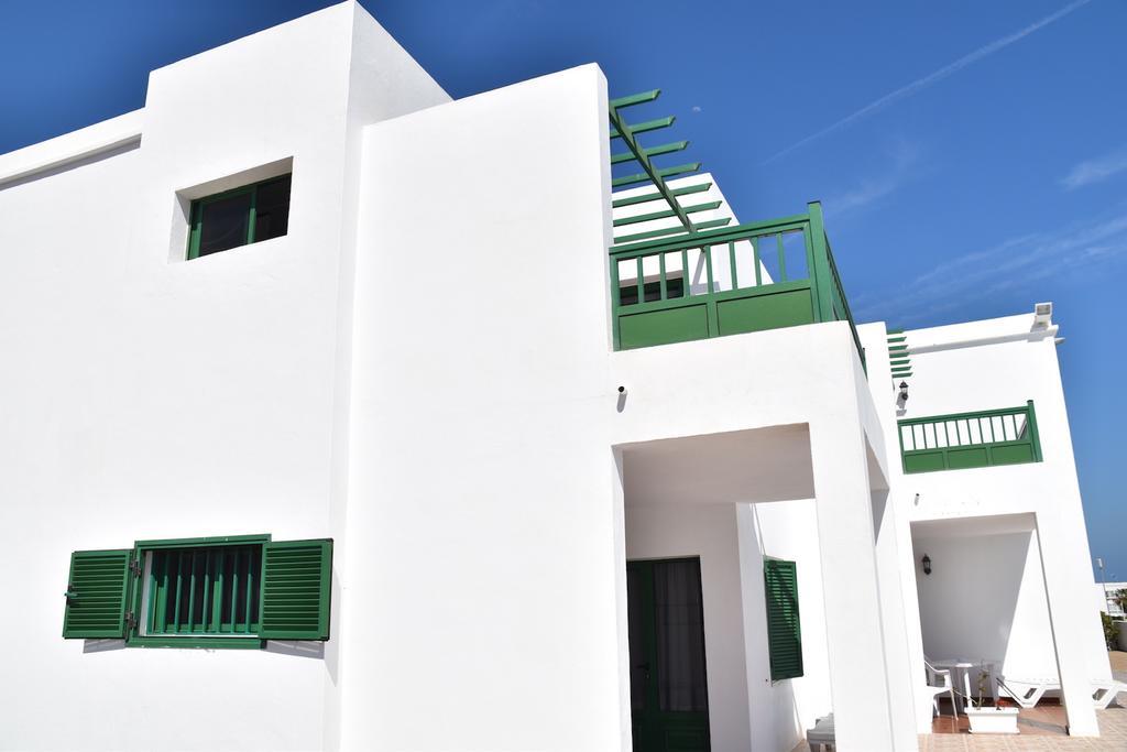 Alhambra Apartamentos 蒂亚斯 外观 照片
