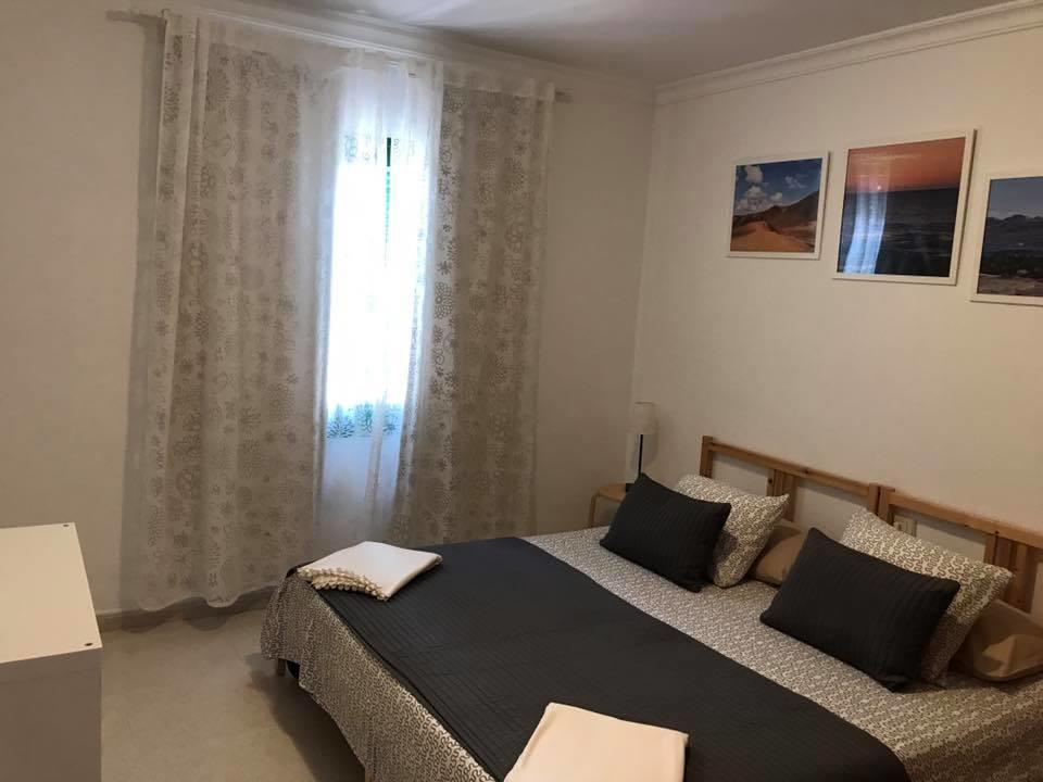 Alhambra Apartamentos 蒂亚斯 外观 照片